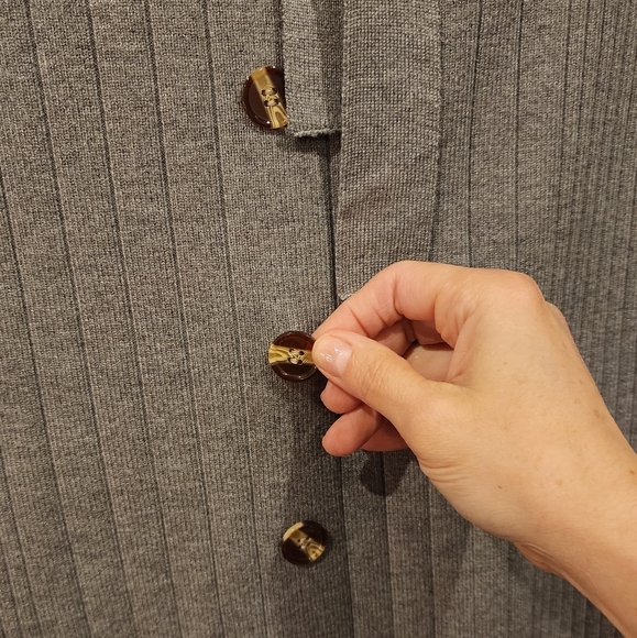 Gray sweater pencil skirt - Picture 11 of 15